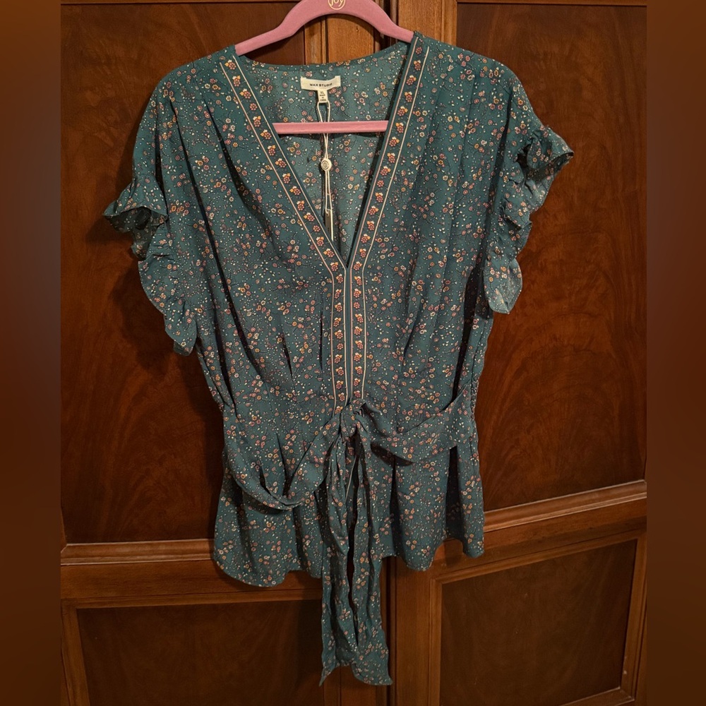 NWT Max Studio Ruffle Blouse with Front Tie XL